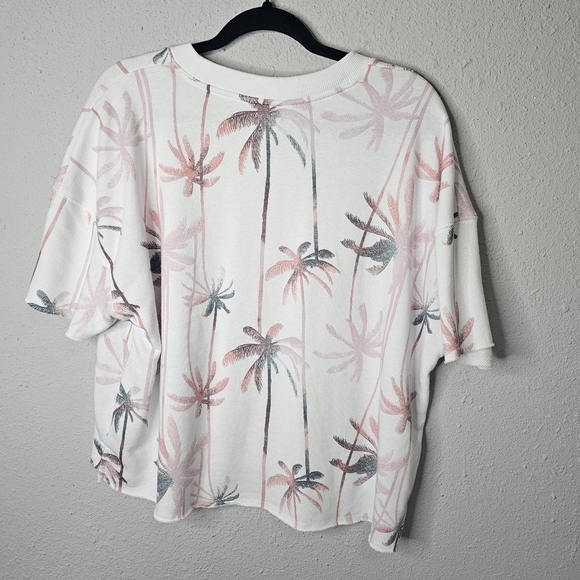 Secret Treasures Crop Sweatshirt Womens L 12-14 White Pink Palm Tree Soft Hi Lo - Picture 8 of 9